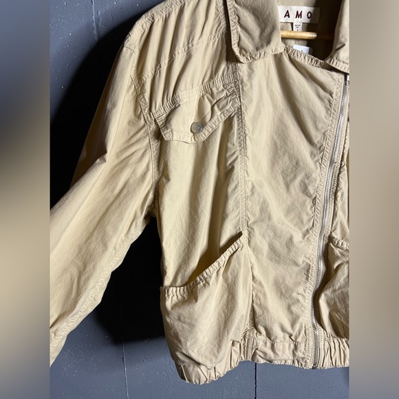 AMO DENIM BRIDLE JACKET - OATMILK Color. Size Small. NWT bomber, classic - Picture 5 of 13